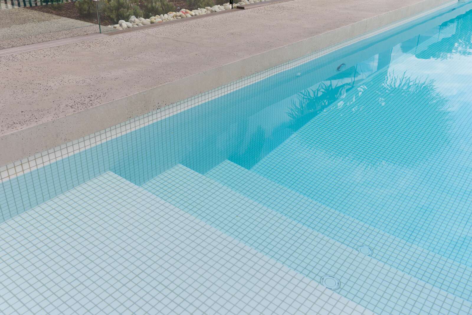 Bauer Residence concrete pool by Wright Pools
