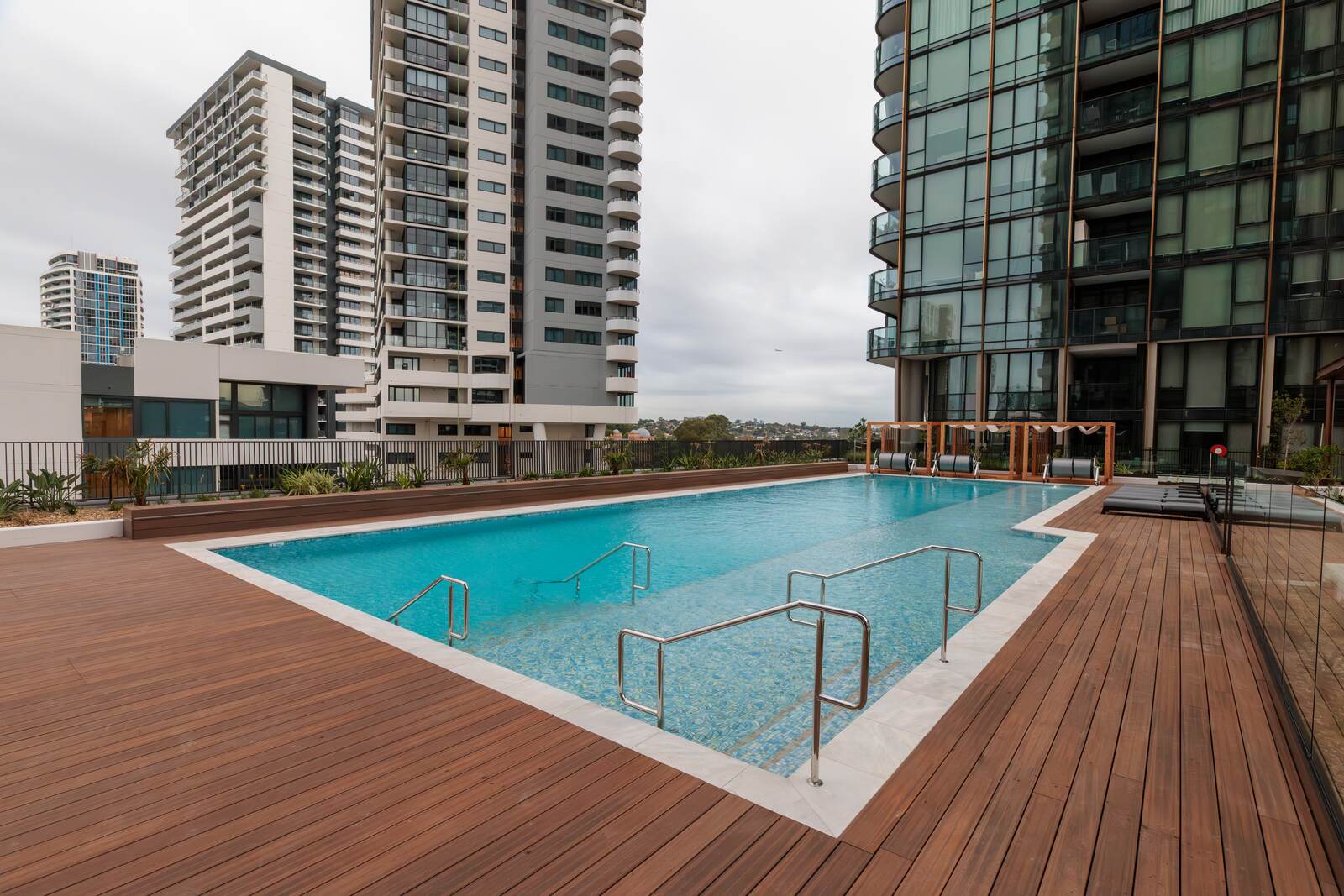 Wright Pools commercial rooftop pool, Rhodes Central
