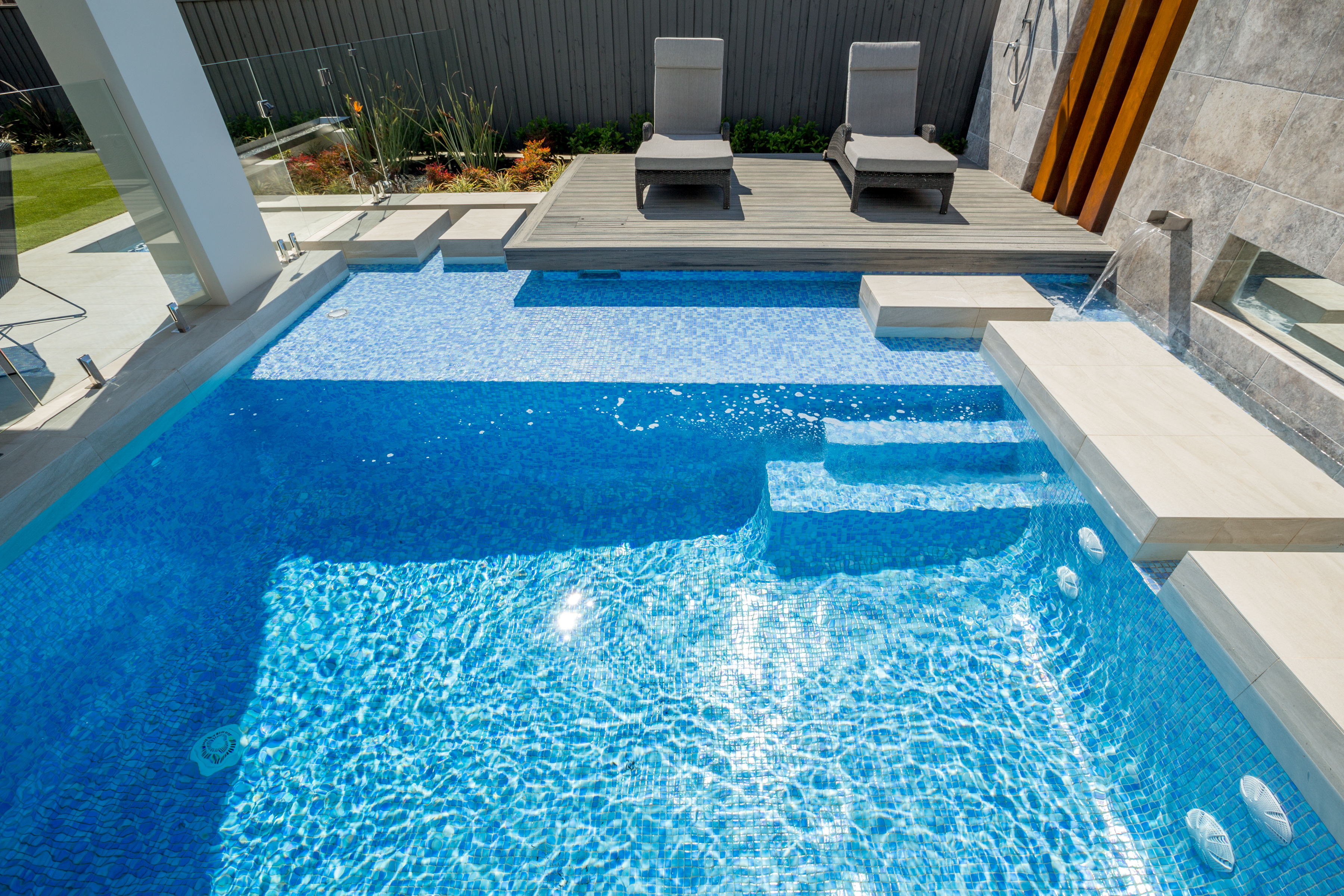Residential concrete pool by Wright Pools