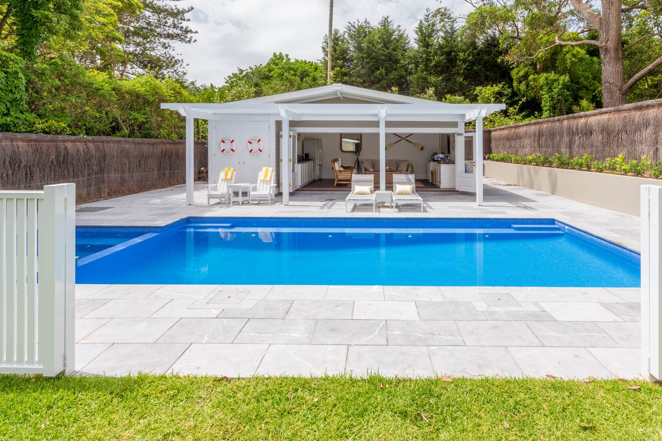 Harbour-view concrete pool, Vaucluse, main view