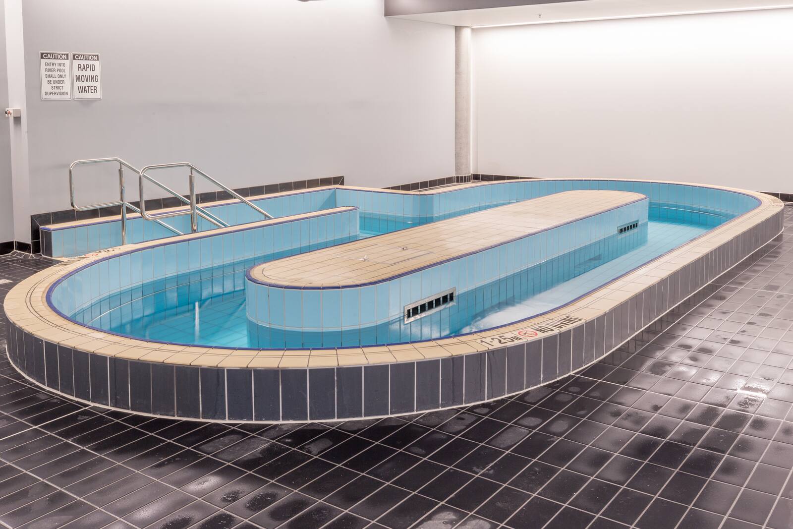 Rugby House concrete pool by Wright Pools