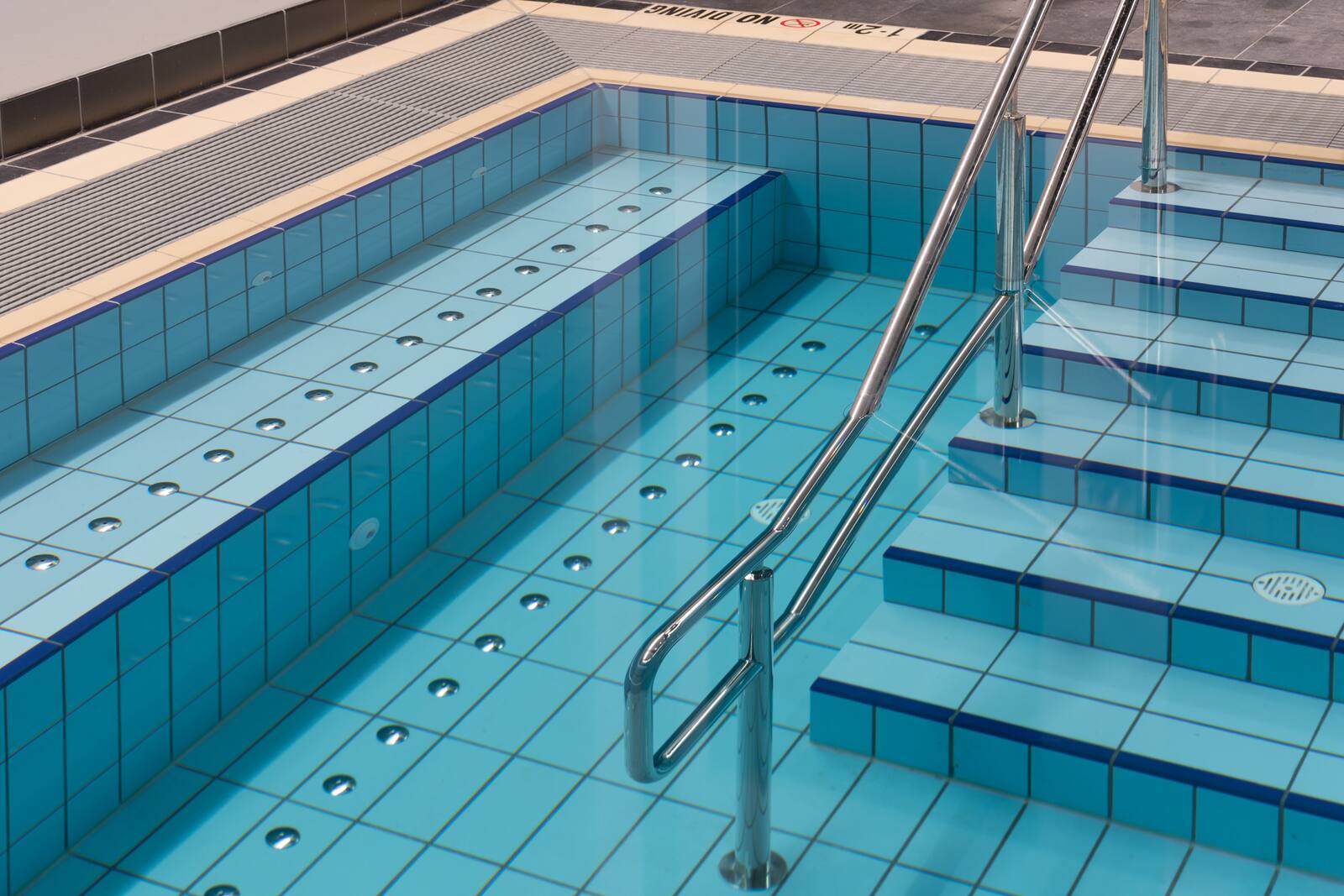 Rugby House ramp-access pool