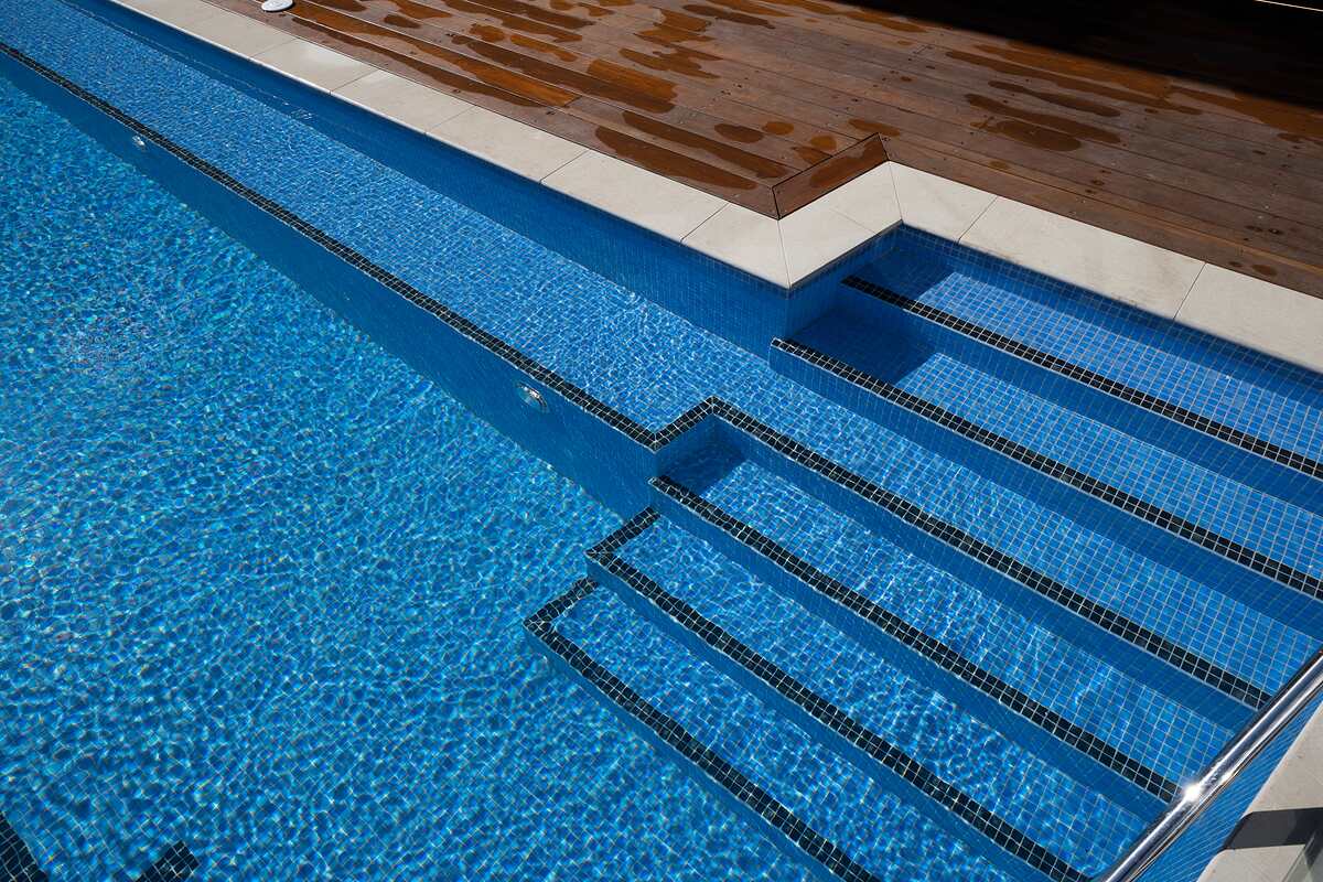 Blue mosaic pool and steps, Sussex Street