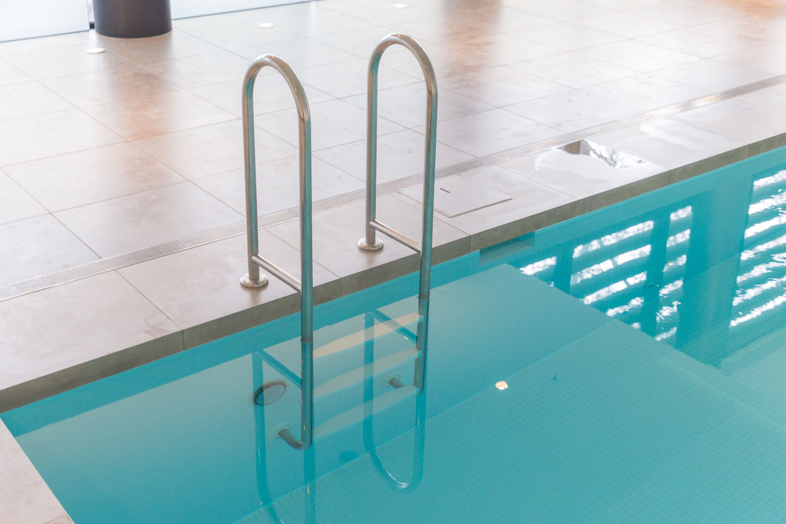 Step entry and handrail into the communal pool, Woolooware Bay Stage 1
